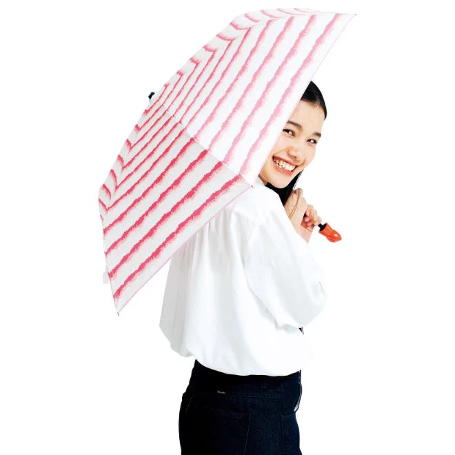 雨の日の憂うつな気持ちをカラッと吹き飛ばしてくれそう？「エビフライ折りたたみ傘」が意外とオシャレ。