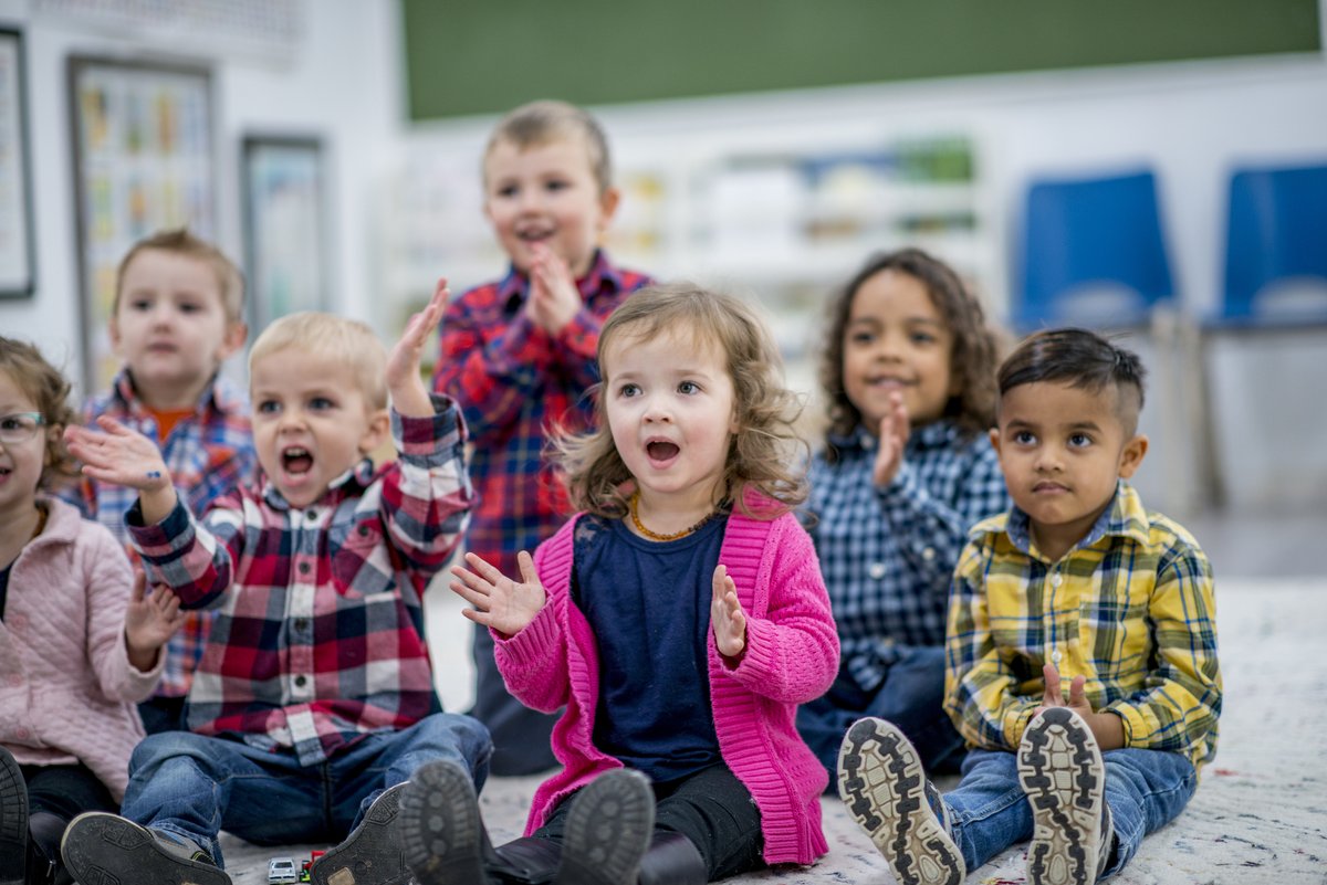 powysccjobs's tweet photo. ‼️ You've still got time to apply ‼️

We have some exciting job opportunities in Children's Services. 

📱🖱➡️Take a look and apply at https://t.co/d0R43jXOww

#socialcare #Powys @WeCareWalesJobs @SocialCareWales https://t.co/NuyFlKPjp8