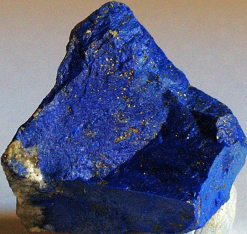 LuRicone's tweet photo. CENNINI
Ultramar es un color ilustre, hermoso y perfecto,más allá de todos los demás colores, no podía decir nada al respecto ni hacer nada con este color, pero su calidad es muy buena.Elige una buena piedra y asegúrate de tener las cantidades correctas de todos los ingredientes. https://t.co/CTxHhvJTZq