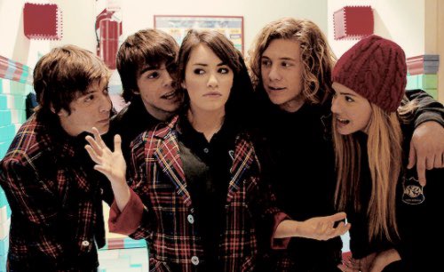 senonsonogigIi's tweet photo. Io sono veramente affezionata a #CasiAngeles e mi dispiace per il trattamento che ha avuto nel nostro paese. Ha una trama, dei personaggi e soprattutto tocca delle tematiche che la rendono una serie completa al 100%. E inoltre la S4 fa il culo a qualsiasi americanata, diciamolo. https://t.co/apHGfC9qrI