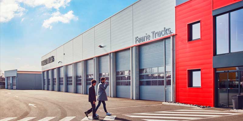 TalautoVI's tweet image. Renault Trucks está planificando el reinicio de su actividad. Las fábricas en Francia han comenzado de nuevo su actividad gradualmente, desde el pasado 22 de abril. Te lo contamos en nuestro Blog. buff.ly/2YeeyBU