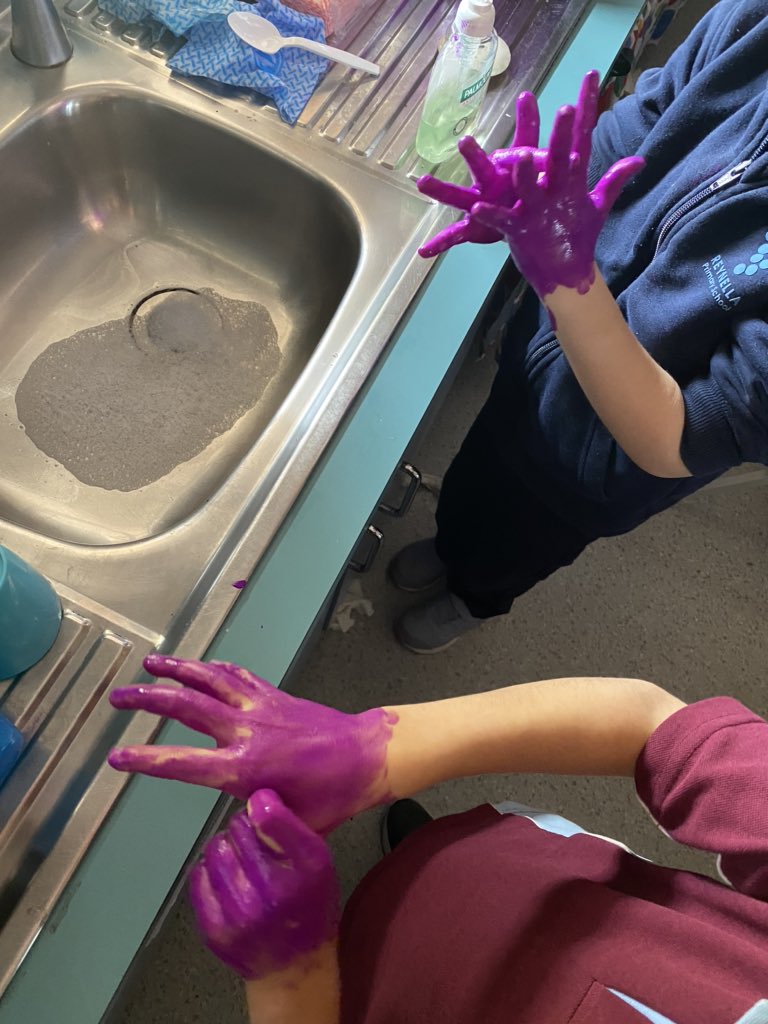 Sarah Bradbury (Millar) tweet media