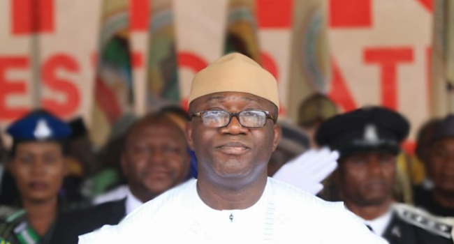 channelstv's tweet photo. Fayemi, Deputy, Ekiti Political Appointees To Slash Salaries By 50% https://t.co/KfIqfNLHHA https://t.co/eQ4HQgjyJ6