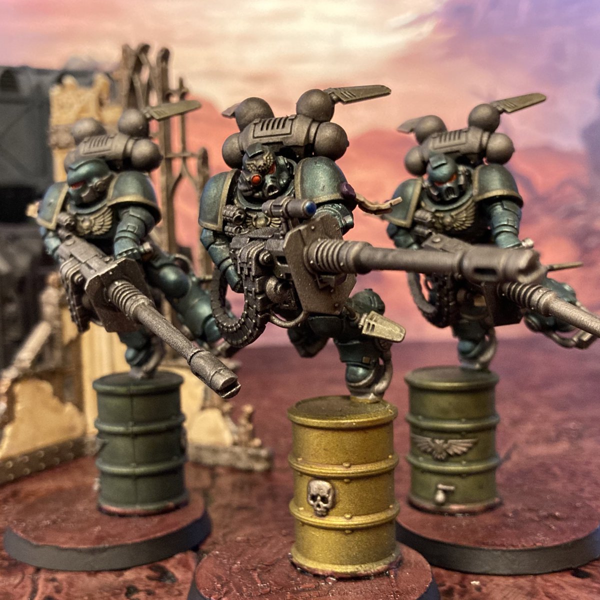 Pure_Ebil's tweet photo. Fifteenth to seventeenth fully painted of 2020, a squad of Alpha Legion Suppressors. #warmongers #alphalegion #40k #warhammer40k #40kkitbash #warhammercommunity https://t.co/ufljKGhO32