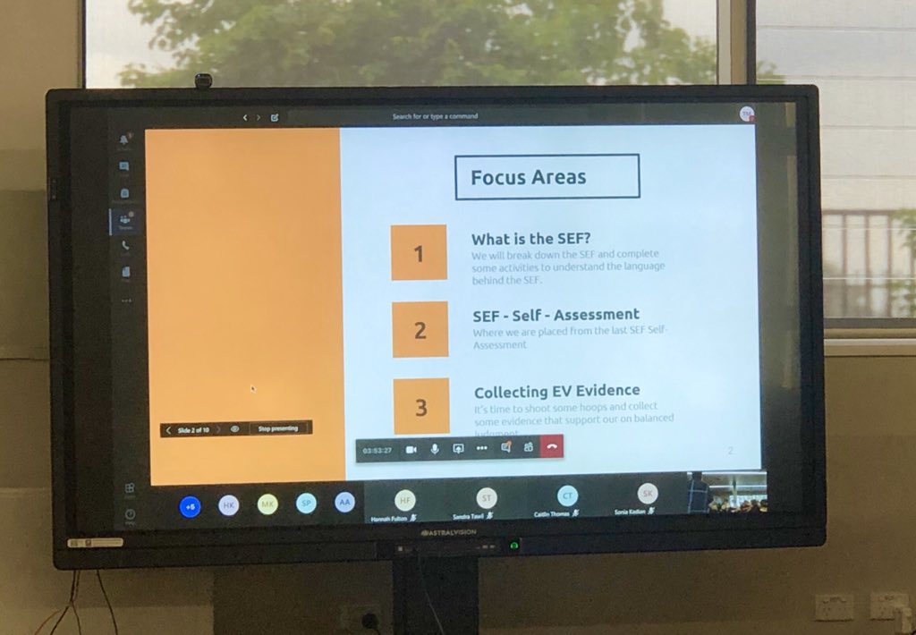CheahMilly's tweet photo. @NewthSamantha guiding staff through the #SchoolExcellenceFramework w/ a @Kahoots quiz, followed by easing us into collecting ‘External Validation’ evidence sets. 🤓
@Moth_T
@KaseyLeaMcGill
@IzzardRacquel
@muqadasa_ghaf
@JoGardiner11
#NorthKellyvillePS
#IBelongAtNK 🐢 https://t.co/a9tQxOIKrS
