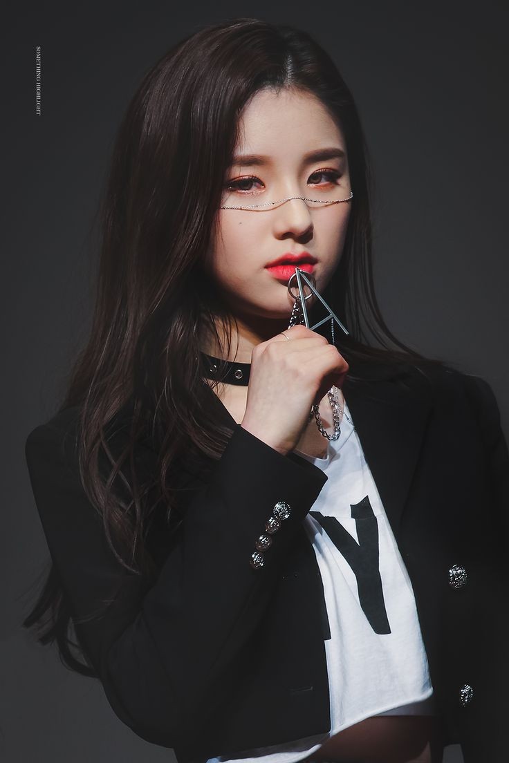Jihqan's tweet photo. Hello! Kenalin cheryl eugenia, panggil aja cei, masih newbie banget 😂 mohon bantuannya yak

Mutualan? Retweet aja yaa
Fambest? Dobrak aja dah dm nya 😂

#roleplayerindonesia #rpkpop #roleplayer #rootrpw #mutualan #roleplay #roleplayerkpop #openfollow https://t.co/ZEIuYYo2DM