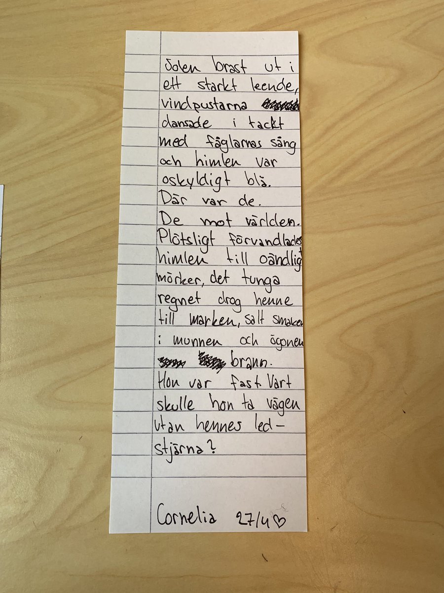 Corneli88475777's tweet photo. Micronovell på 100 ord till 50 ord till 30 ord.  @visesiskolan https://t.co/Jybiy6Deet
