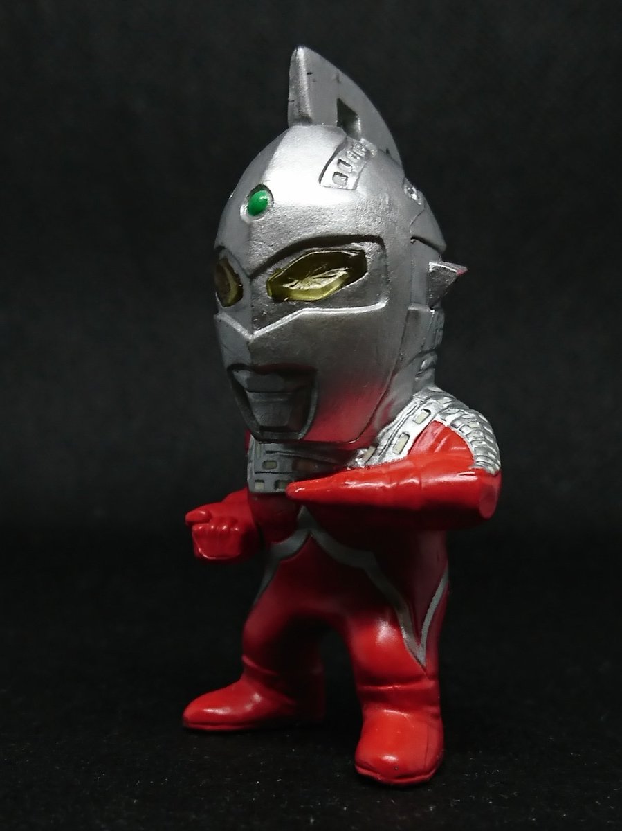 ウルトラ6兄弟 特撮垢 フォロバさせてください セブンのミニフィギュアです スラッガー セブン1本 ゼロ2本 ゼロの息子3本 と増えていくのでしょうか Wwww ウルトラマン好きと繋がりたい ウルトラセブン ウルトラマンゼロ セブンの息子