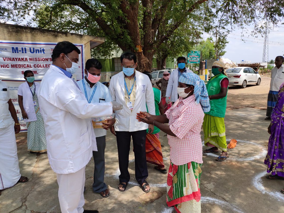 HVmhmc's tweet photo. Our VMHMC&amp;H ( VMRF-DU) doctors team have issued Ars alb 30,  to the  kalparapatty Panchyath   Thuimai Paniyalarkal &amp; public's, as an immunity booster  which includes nearly 1200 people for Covid- 19 on 28.04.2020.our NSS Volunteers also Participated in this programme. https://t.co/r56GDNGSU0
