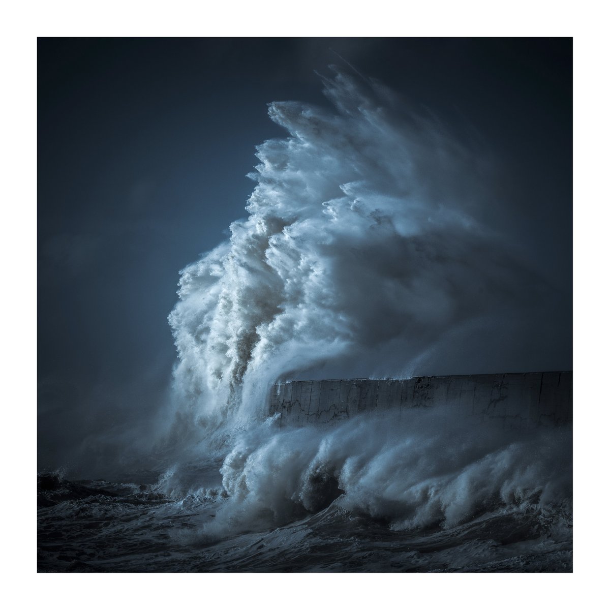 EddAllenPhoto's tweet photo. Been going though the many storm photos I gathered last winter. Put together a little series. Here's the first four!

R E V E R Y - 1 to 4

Absentminded dreaming while awake.

#ThePhotoHour #stormhour #appicoftheweek @NPhotomag @OPOTY #waves https://t.co/kSEfH81s0n