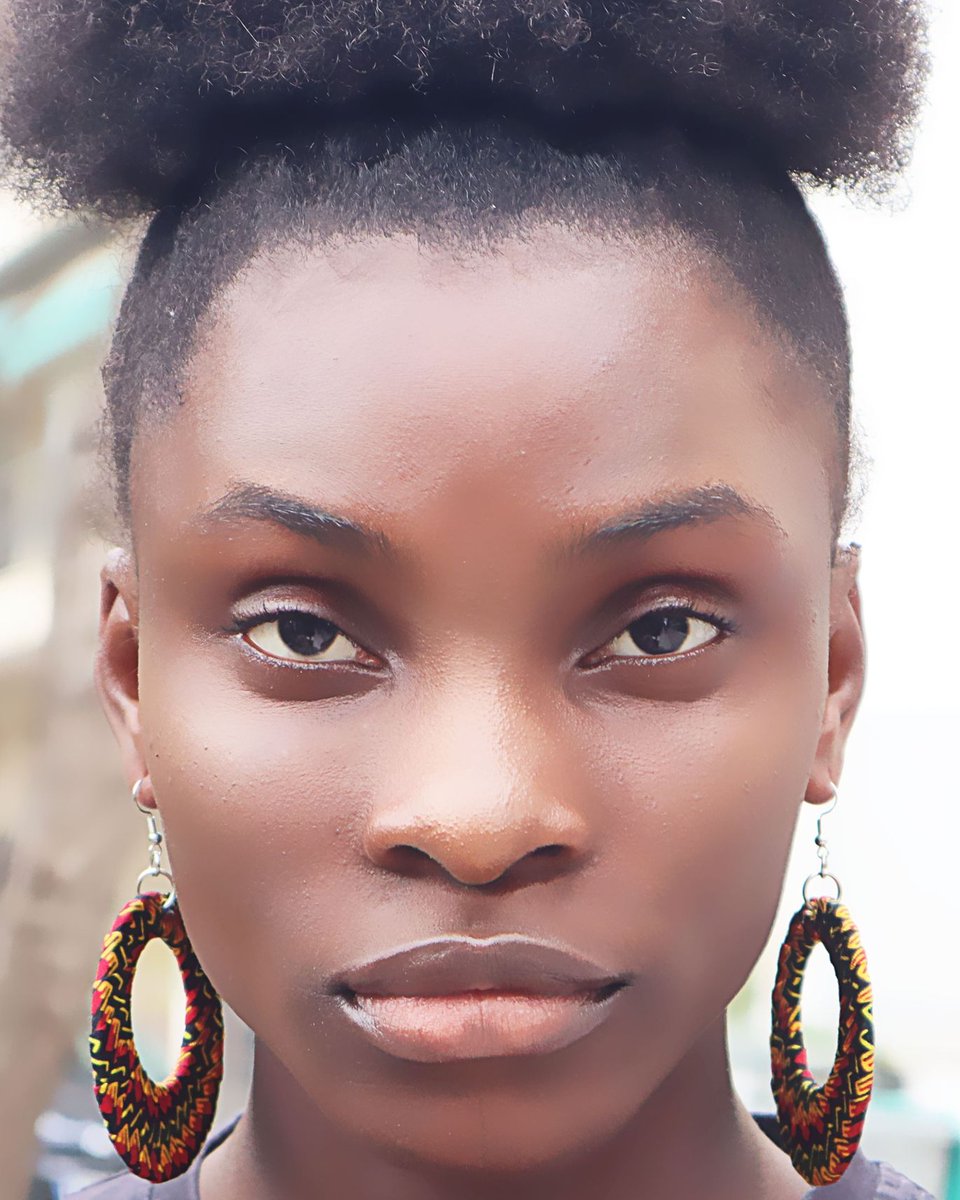 Monabbey2012's tweet photo. |Just In | These big hoop earrings are now available online. Checkout our online shop for more details.#earringsoftheday #statementsearrings #earringsfashion #earringsforsale  #uniqueearrings #earcandy #onlineshopping #giftideasforwomen #bridesmaidsgift #giftideas #smallbusiness https://t.co/47fGKei0gy