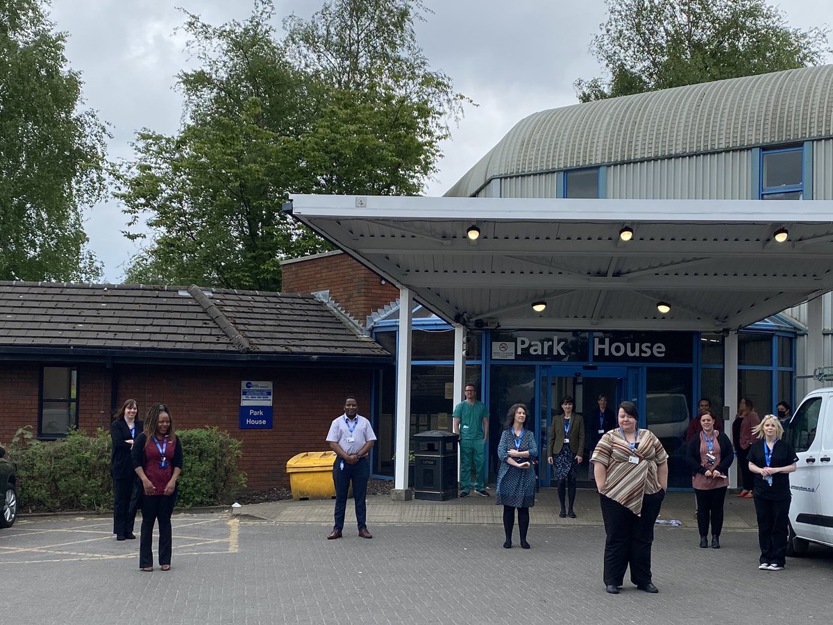 @GMMH_NHS Park House staff observing the minutes silence to remember colleagues who have lost their lives during the current covid crisis. #InternationalWorkersMemorialDay @Ash_Ntuli @the_younggun @taramcginley5 @SheilaH78888923 @MichelleB_2019