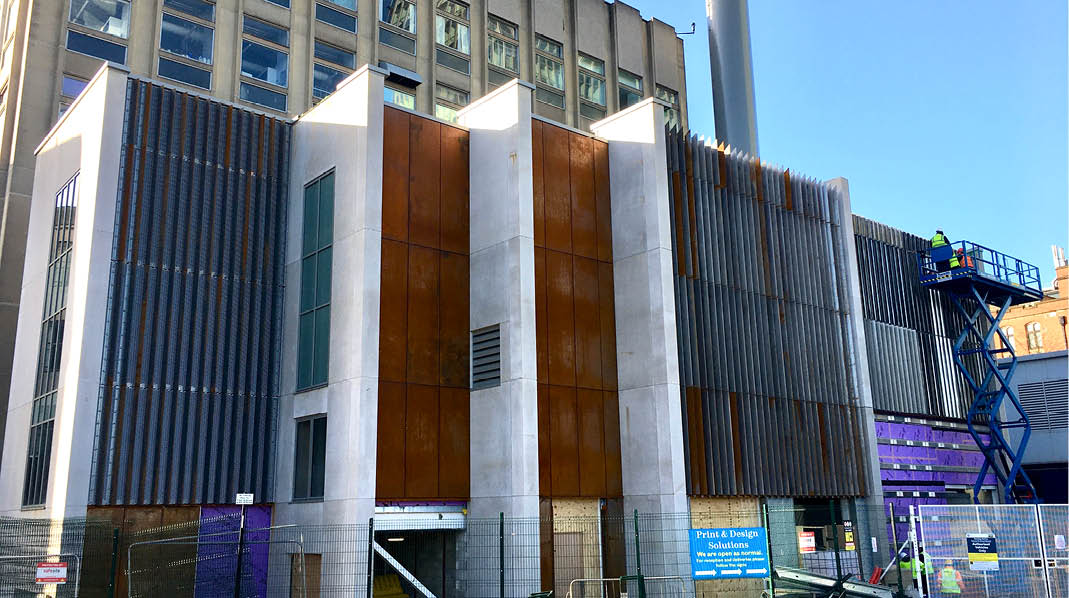 The 'Transformer' for #universityofsheffield providing an onsite energy centre and facilities for complex research projects is nearly finished!
#tuesdaymotivation #HLMEducation #thoughtfuldesign