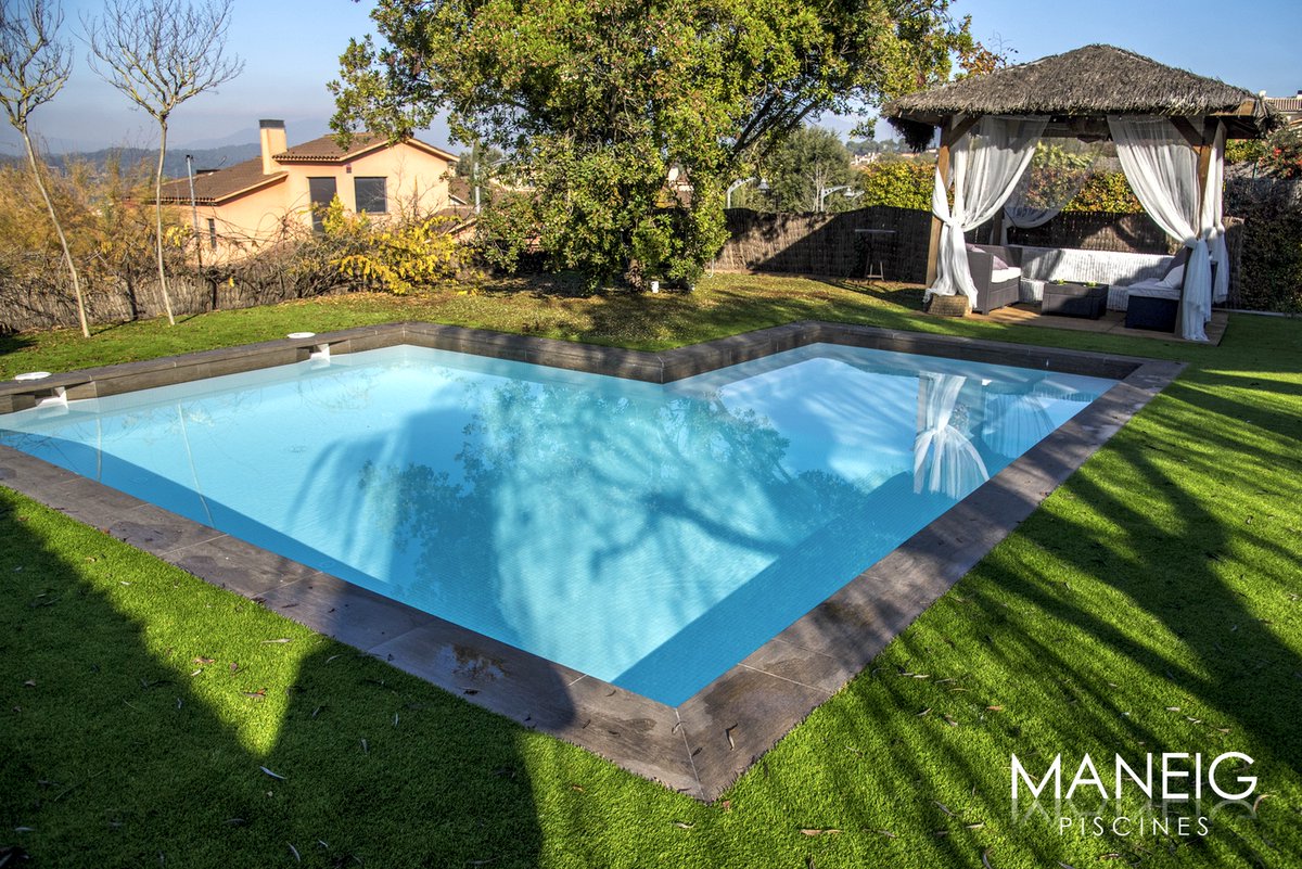 ManeigPiscines's tweet photo. 😍💦 Busques l’assessorament necessari a l’hora de fer la teva piscina. No dubtis en contactar amb nosaltres per a l’elaboració d’un pressupost. 👉🏻Clic a: https://t.co/uiBKBsFXvN

#piscines #piscinas #cardedeu #granollers #mataro #swimmingpool #barcelona #maneigpiscines #domotica https://t.co/I2m6581HtY