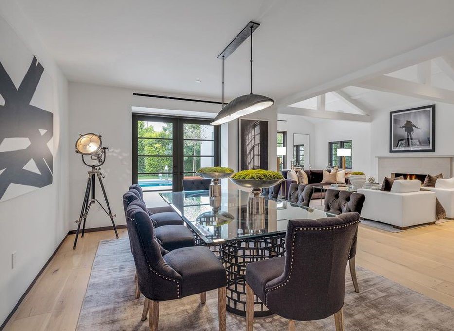 JayRobertsonLA's tweet photo. Newly rebuilt, Spanish contemporary masterpiece in the heart of prestigious Beverly Hills! ⁣

1118 Tower Rd, Beverly Hills | Listing by Sally Forster Jones of @Compass 
⁣
DRE 01097933 | #luxuryrealestate #realestate #realtor #losangelesrealestate ⁣#luxurylisting https://t.co/THInodnYdu