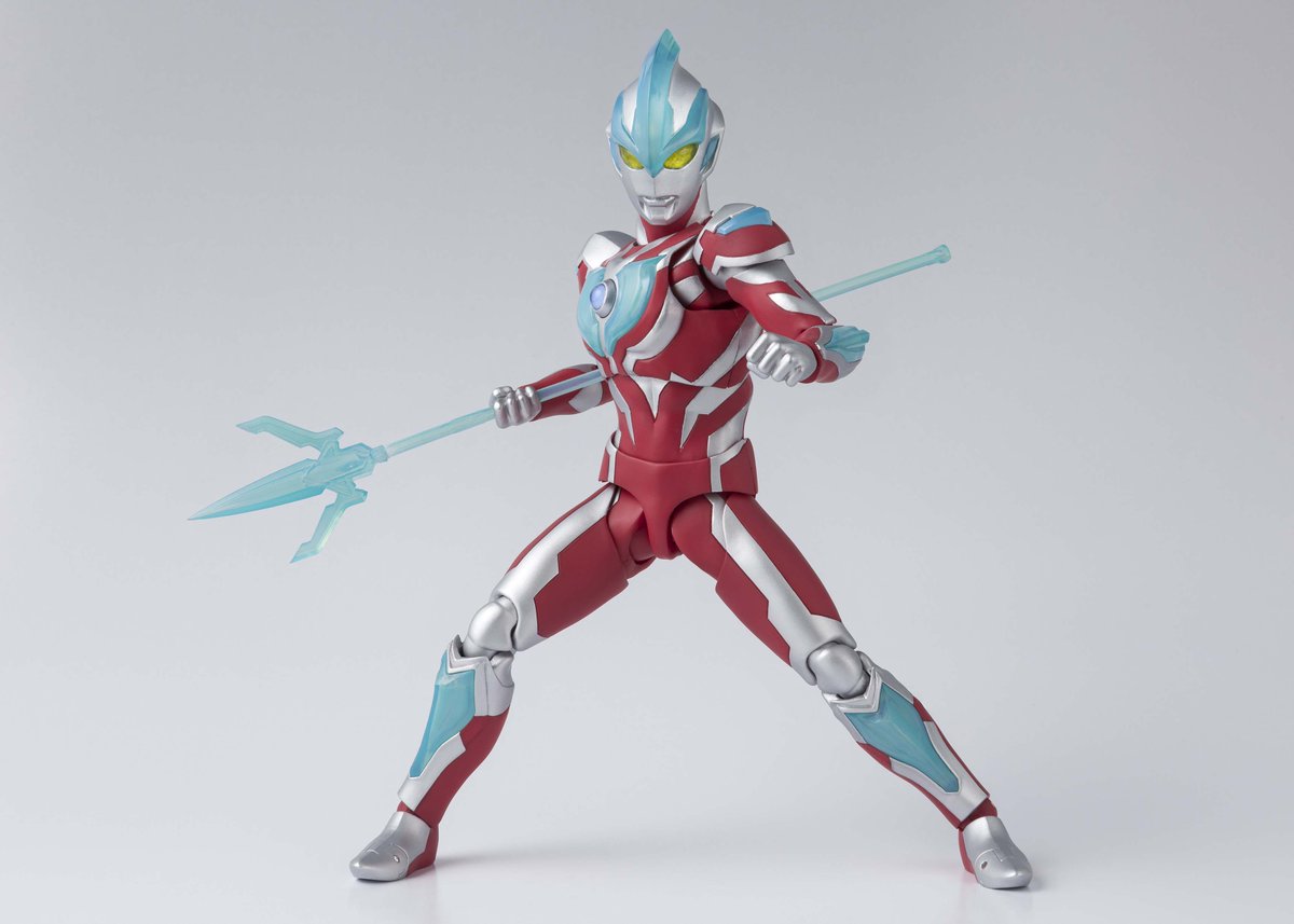 BandaiCollect's tweet photo. GIVEAWAY: Today we're having an Ultraman giveaway! Tell us your favorite masked hero and follow these simple rules to be entered to win three S.H. Figuarts Ultraman figures!
☑️Like and Retweet this contest
☑️Follow @TamashiiNations and @BluefinBrands https://t.co/2asHNid4si