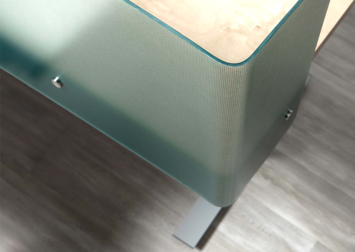 TeammatesDenver's tweet photo. 3form's easy to clean partitions integrate seamlessly into existing office layouts to divide personal workspaces. Enhance safety without compromising design. Contact info@team-mates.com for more information. https://t.co/BkIM8ROLjA