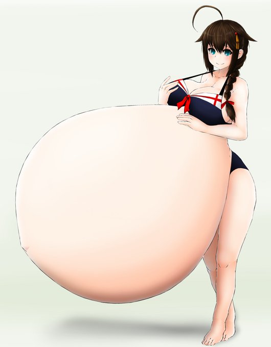特盛ボテ腹時雨ちゃん。
色々やってみたけど、背景は今回なしにみよう
と思います。あと、水着にしました。 