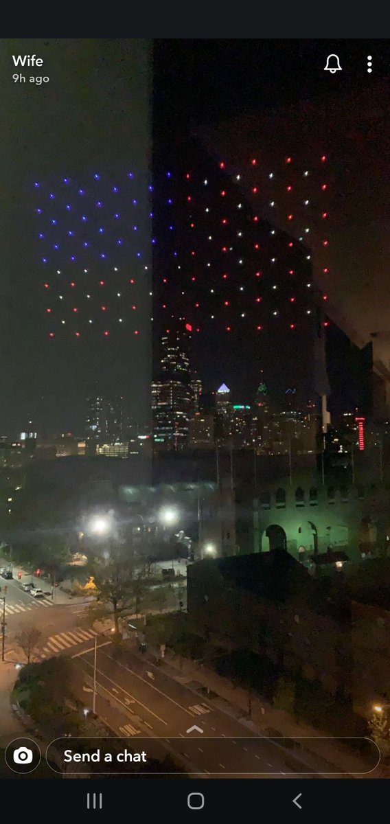 PhillyEaglesJR's tweet photo. 1 - My wife took these from her floor at the University of Pennsylvania Hospital. So cool. #drones #UPENN #Philly #PhillyBlue #PhillyShines #nurses #EssentialWorkers #Philadelphia #Hospital #ThankYou #COVID19 #coronavirus #COVIDー19 #COVID2019 #Covid19usa #USA https://t.co/rkqFKnIAC7