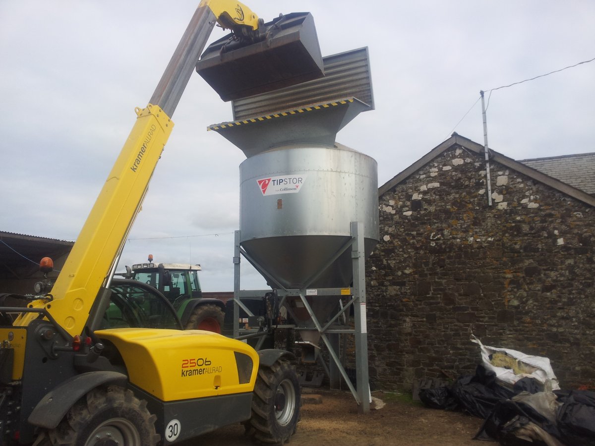 CollinsonAgri's tweet photo. Thinking of Mill n Mixing on farm to help save money on feed costs?
You need a TipStor. Mix your own diet, fill the TipStor with a loader bucket.
Simple and Cost-Effective
Find out more & get in touch to order yours > https://t.co/kKJqx5tbgf
#WorkSmarterNotHarder #MillnMix https://t.co/Rpi97ThsZP