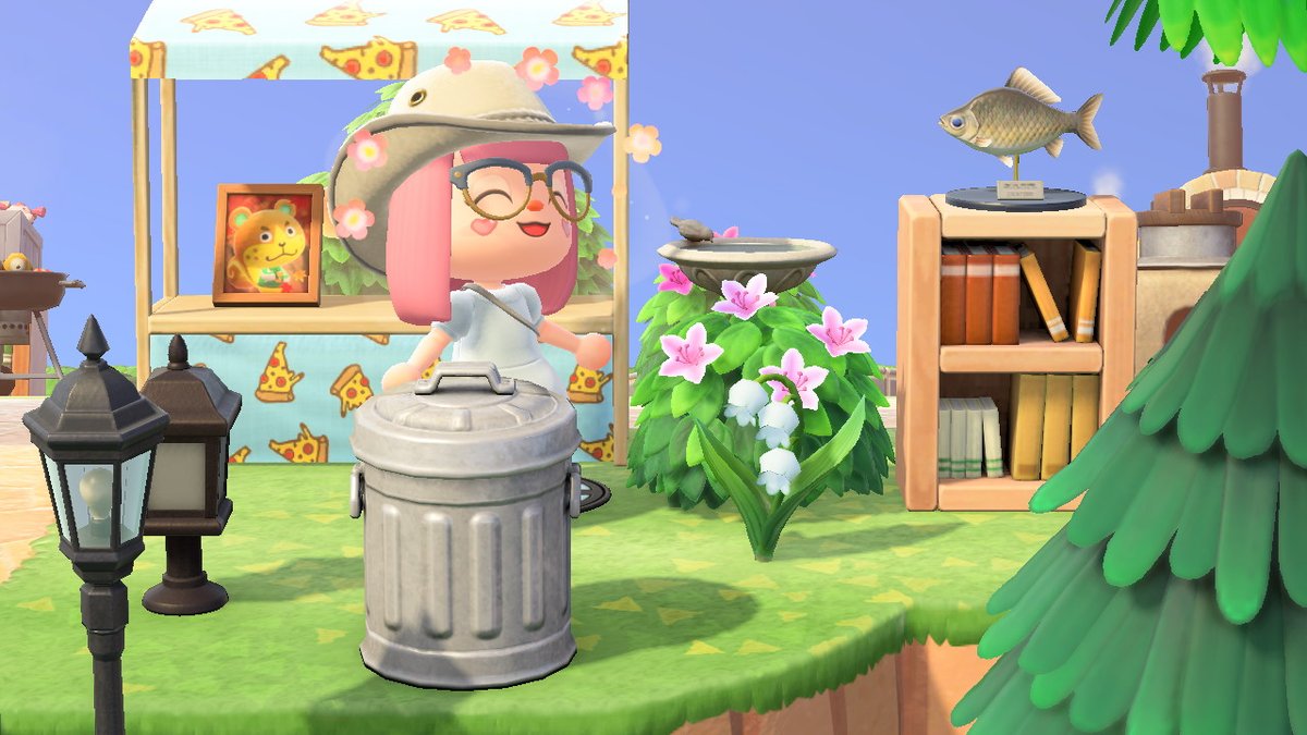 themerpasaurus's tweet photo. Looks like we've achieved 5 star on Moon! Sweeeeet. #IsleMoon #AnimalCrossing #ACNH #NintendoSwitchLite https://t.co/KtD03CX0ZY