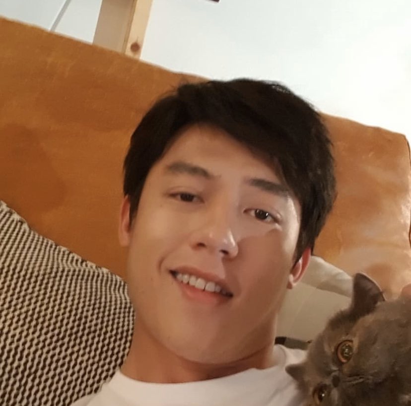 Markpprin's tweet photo. จบแล้ววว เป็นยังไงกันบ้างครับกับความเกรียนของพี่เธียรแล้วเจอกันใหม่วันจันทร์หน้านะ ฝากไอจีพี่เธียรด้วยนะ ig : t.navanawakul 

#อกเกือบหักEP3 #อกเกือบหักแอบรักคุณสามี #หมากปริญ https://t.co/76Z9b2huZh