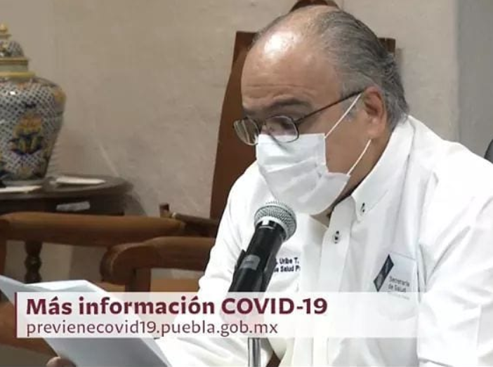 EllafmR's tweet photo. 📍El titular de la Secretaría de Salud Puebla, #JorgeHumbertoUribe confirma que en #Puebla hay 566 casos positivos de #COVID19, 210 están hospitalizados y de los cuales 39 se reportan en estado critico con ventilación asistida. Suman ya 114 fallecimientos por esta pandemia.👇 https://t.co/0HdI4KuMfc