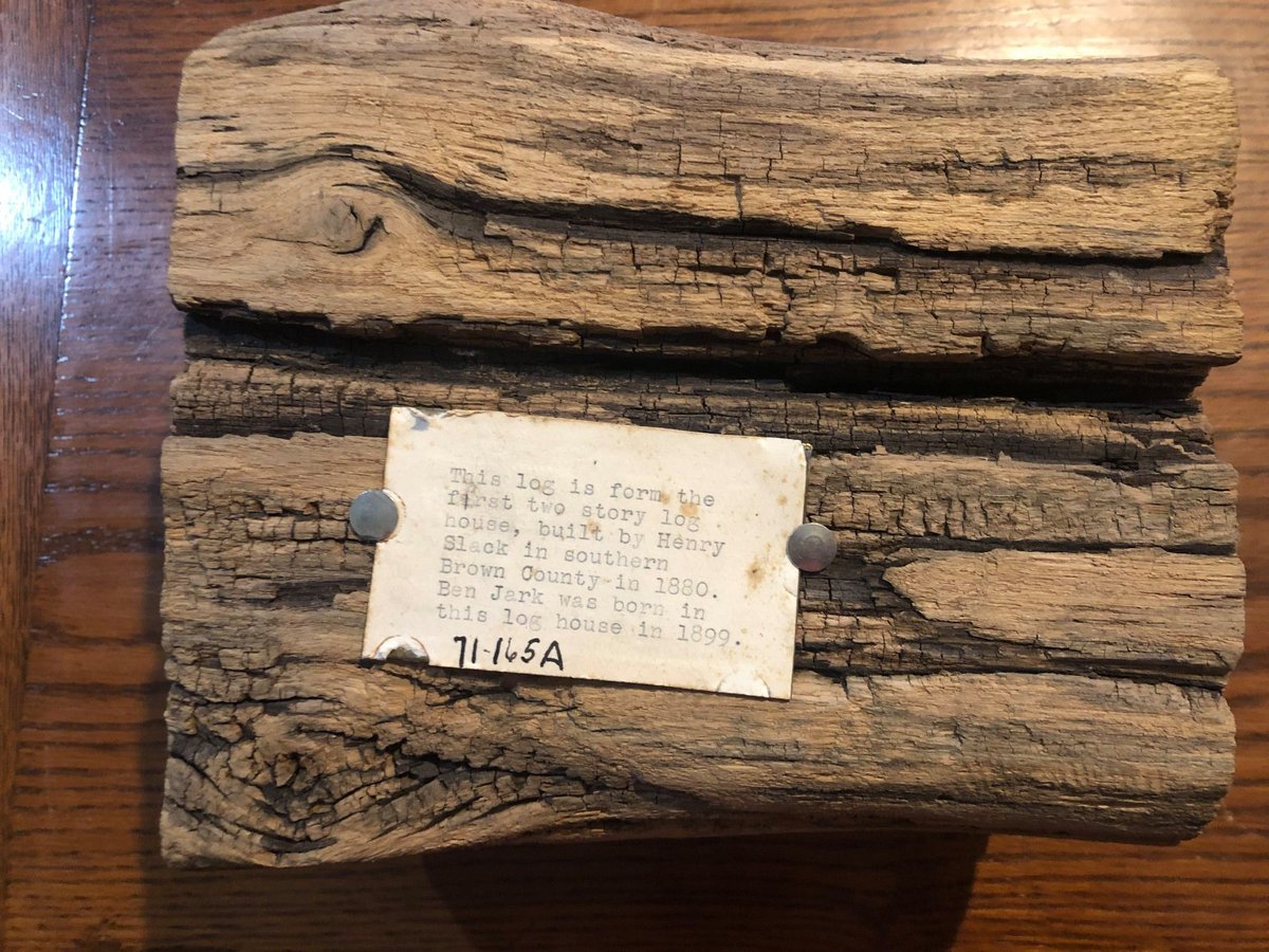 DacotahPrairie's tweet photo. This piece of log is from a two-story log cabin built in southern Brown County, SD in 1880. Aberdeen,SD was founded in 1881, so this was an early settler. Many of the first pioneer cabins were just 16 square feet! #ProvingUp #Homesteader #OldLog #AberdeenSD #BrownCountySD https://t.co/iW7dmtbwB3