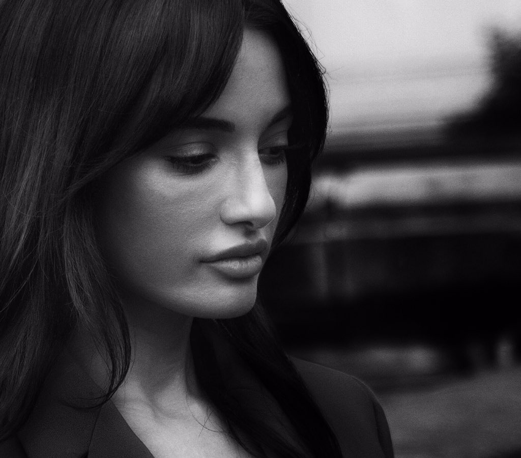 sandanadesign's tweet photo. Art Photography For Angels by Sandana Photographer #art #photography #women #fashion https://t.co/dZY3GNBzy4 https://t.co/VmBFXj0S46
