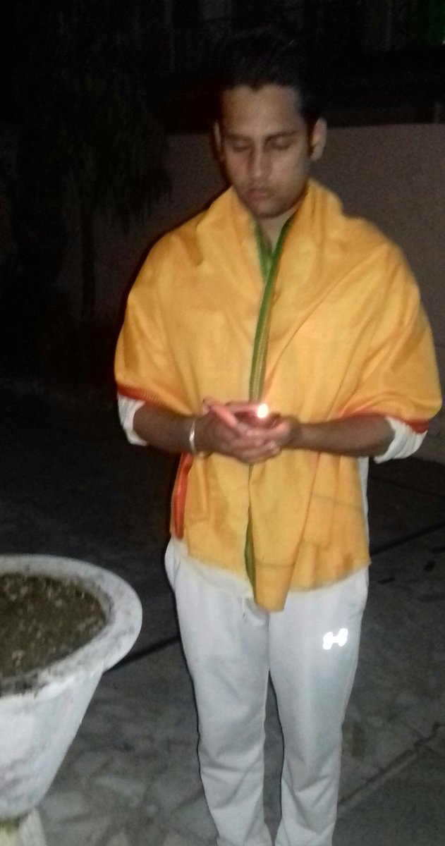 mukul_padha's tweet photo. Today I am observing a Satvik protest against the brutal killing of sadhus , by lighting a diyaa and by skipping a meal.
I am deeply saddened that two more #HinduSadhus are murdered in uttarpradesh. Fight as one you all. Naman!
#SatvikProtest https://t.co/u6dfRtLaZ3