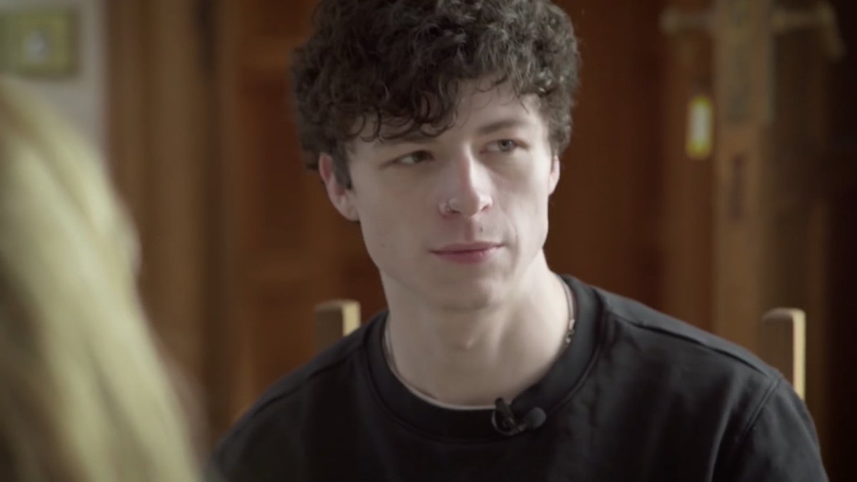 sonny robertson•likes to get the job done•tries his hardest•no messing around•loves a good cup of tea