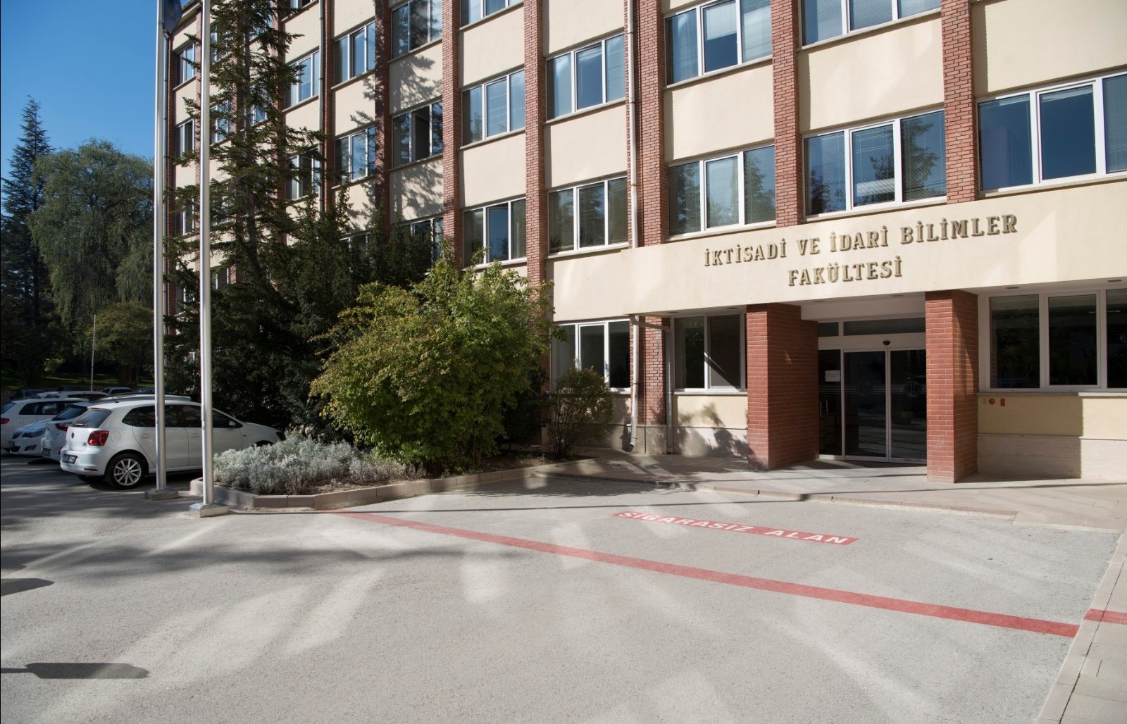 twitter वर anadolu universitesi kampusumuzden iktisadi ve idari bilimler fakultesi profdrcomakli anadoluuniversitesi anadolu universite iibf iktisadiveidaribilimler evdekalturkiye bizbizeyeterizturkiyem https t co galhxthjxb twitter