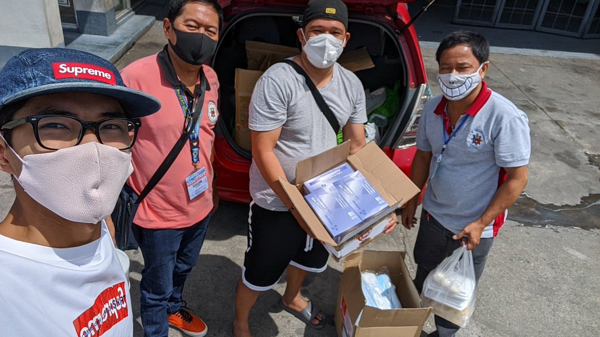 DeLeonAPS's tweet photo. I had a chance to help in the logistics of the #wereadasone initiative and they are still accepting donations until May 2. Beneficiaries are UP PGH, Caritas Manila and garbage collectors at Meycauyan. Click the link below for details on how to donate. ππ
https://t.co/0gSc53p1hT https://t.co/n5jvIBcHSd