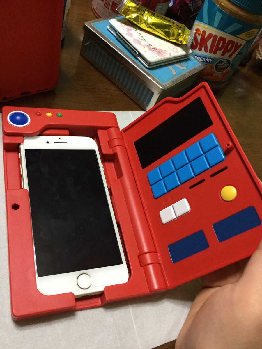 ちっちー ポケモン図鑑風スマホケースようやく開封式 うん 噂通りデカイなww想像以上のデカさ Iphone8だけどケースに入れてしまうと片手が埋まってしまうw