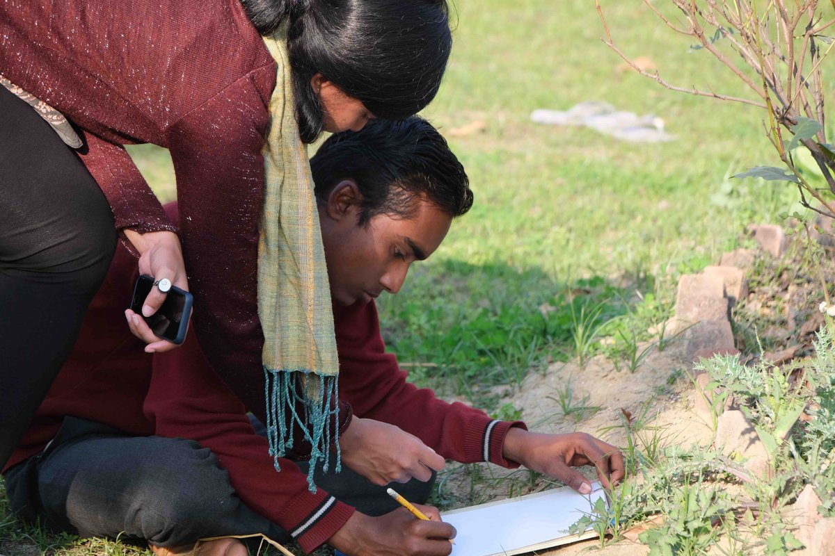 LokaLocus's tweet photo. Remembering the @artreachindia workshop earlier this year. Loka's students and educators observed (parts of) plants and their shadows and made drawings. #drawing #nature #shadows #closelooking #deepobservation https://t.co/VVrfc3fyWF
