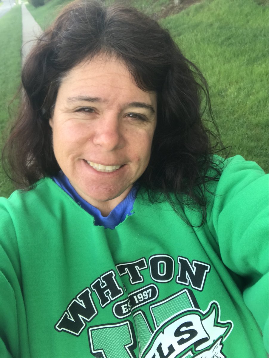 WESpreschool's tweet photo. Hello friends!!! Getting my morning walk in.  Can’t wait  to see you all later today. Graphics Practice google meet awaits. Warm up those fingers!!! ⁦@rgensel1⁩ https://t.co/DmkYyhEwnp