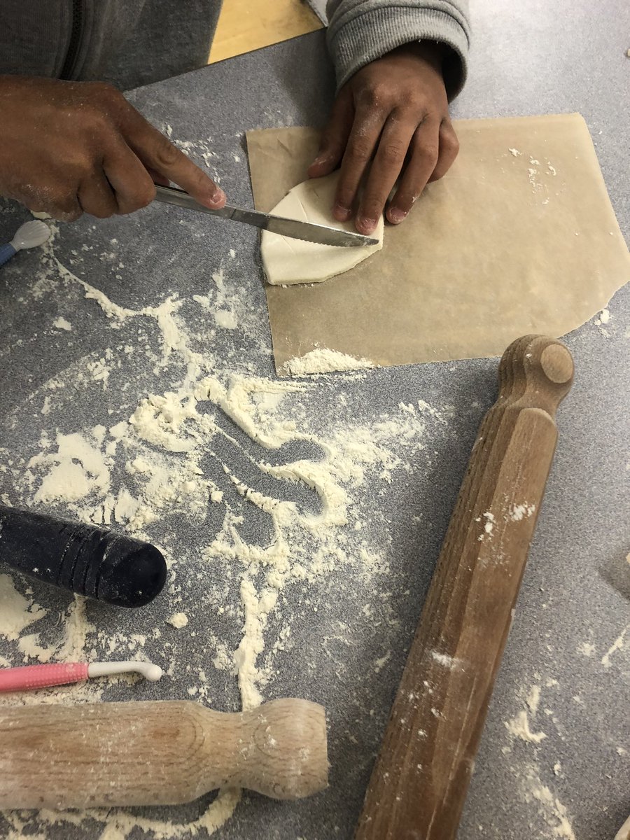 ArtManorfield's tweet photo. Hereβs an idea to try at home- salt dough sculptures. We have been making salt dough leaves here at Manorfield todayπ π πa recipe for salt dough is included below. @ManorfieldPri #creativity #primaryart #primaryideas
https://t.co/ggbwE4gbQ6 https://t.co/IPcudrNo9m