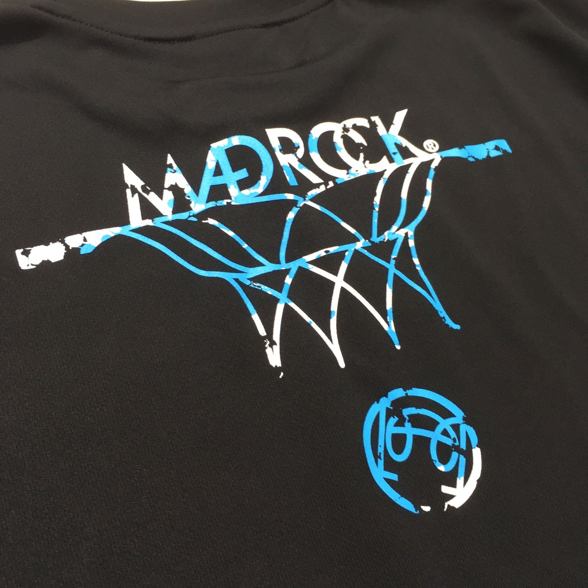 MADROCK_tokyo's tweet photo. 【新作情報!!】
Crash Logo Tee (クラッシュロゴ) / ドライタイプ / ブラック
3color.
>詳細はコチラ<
https://t.co/bjXhBeezBE
#MADROCK #BASKETBALL #TOKYO #CRASH #MDRK #マッドロック #バスケ #バスケットボール #新作 #クラッシュ https://t.co/xM9gVcTAJx