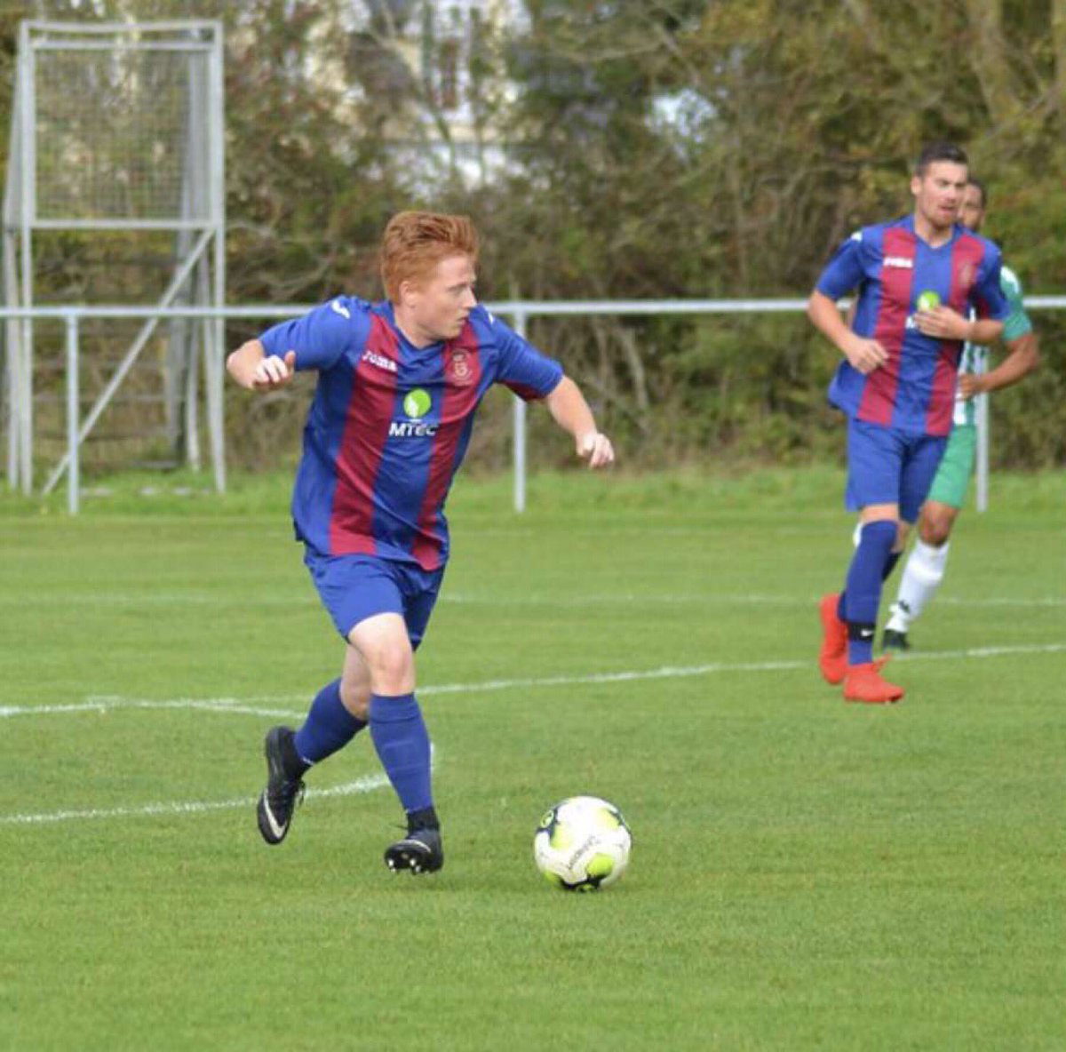 usportsmouthfc's tweet photo. Ron Weasley commits!! @paige_frankie resigns for the new season and will be sharing the sun cream with fellow Caribbean sunset bro Liam Kyle. Frankie has been a real engine up and down the wing for us and we are happy to secure him. #FRANKBACK #USP https://t.co/awyH9Hqd7T