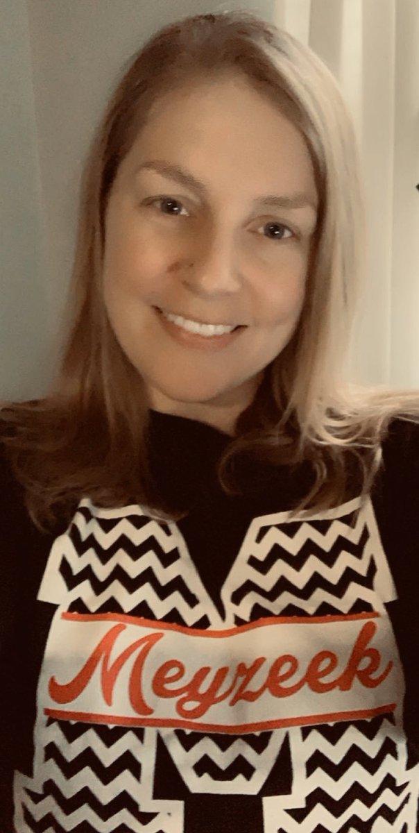 The only black and red I’ll wear is for <a href="/MeyzeekMiddle/">@MeyzeekMiddle</a> 🖤❤️🐻#VirtualSpiritWeek @YSCBAKER <a href="/counselorGoins/">Dana Goins, NBCT</a> @tracy_percival