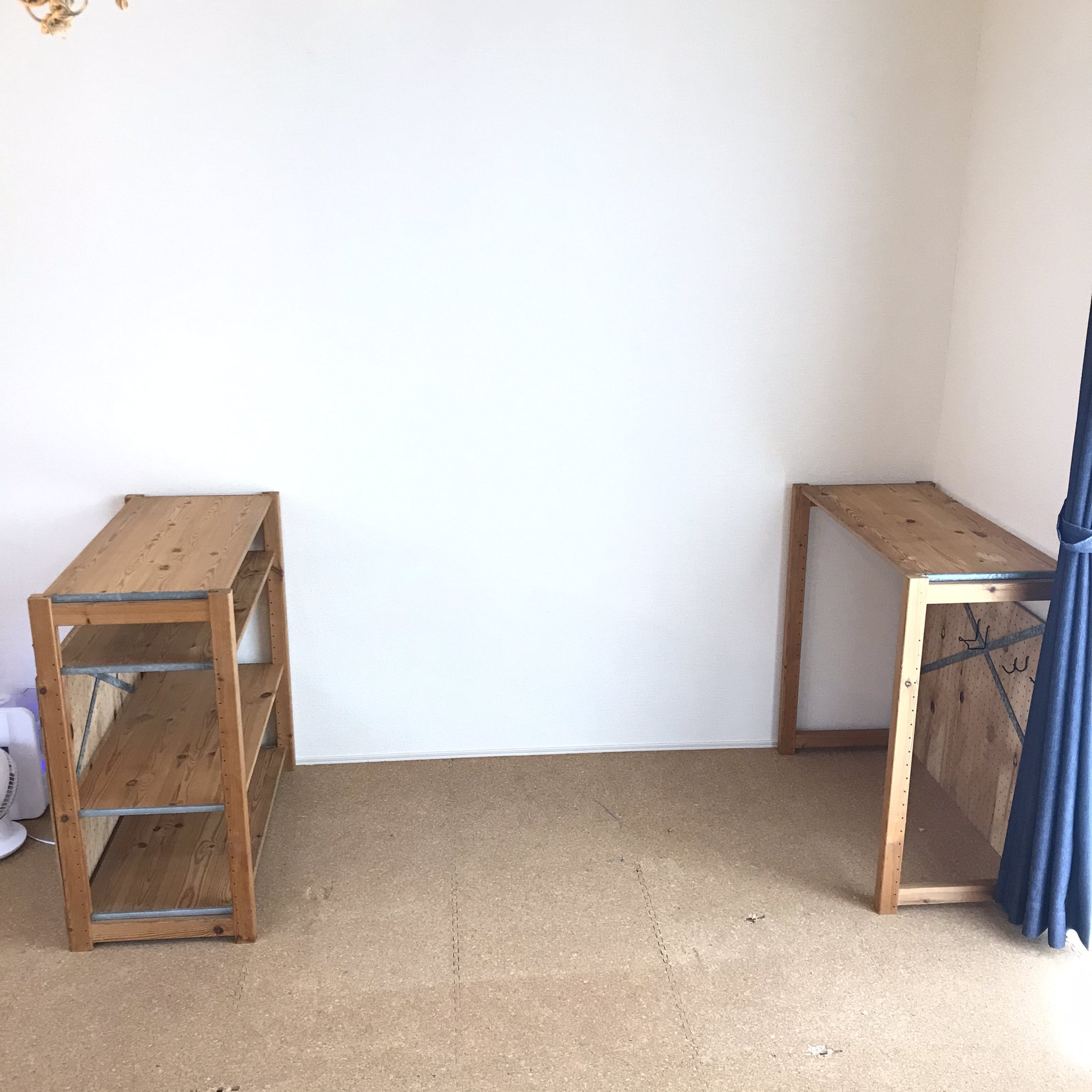 You Camp ラビッター Sur Twitter 4 28 今日は子供達の キッズスペースをdiy 2階建大人が乗っても 壊れない 位階はまだ電気がないから 夜は暗いので今度ledライト あとは階段の設置しようと思う 材料は 家にあった 棚2つ スノコ 2x6の板 Diy