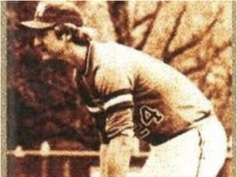 IndStBaseball's tweet photo. On this date in 1979, Larry Bird suited up for the Indiana State baseball team and finished .500 with a pair of RBIs. Read more ⬇

📎https://t.co/Nc8aPsYJwC
📎https://t.co/TjR5GimhWc https://t.co/WPoMo1nbYJ