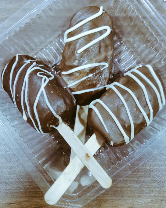 RitikaGaikwad3's tweet photo. We are taking Birthday cakes order. 🍰🎂🍰🎂
Location - vashi, Navi Mumbai
Contact number - 7039180274
#homemade
#homebaker #QuarantineLife #lockdown #ritikaskitchen #LockDownBirthday #madewithlove https://t.co/9jgoR3AG5T
