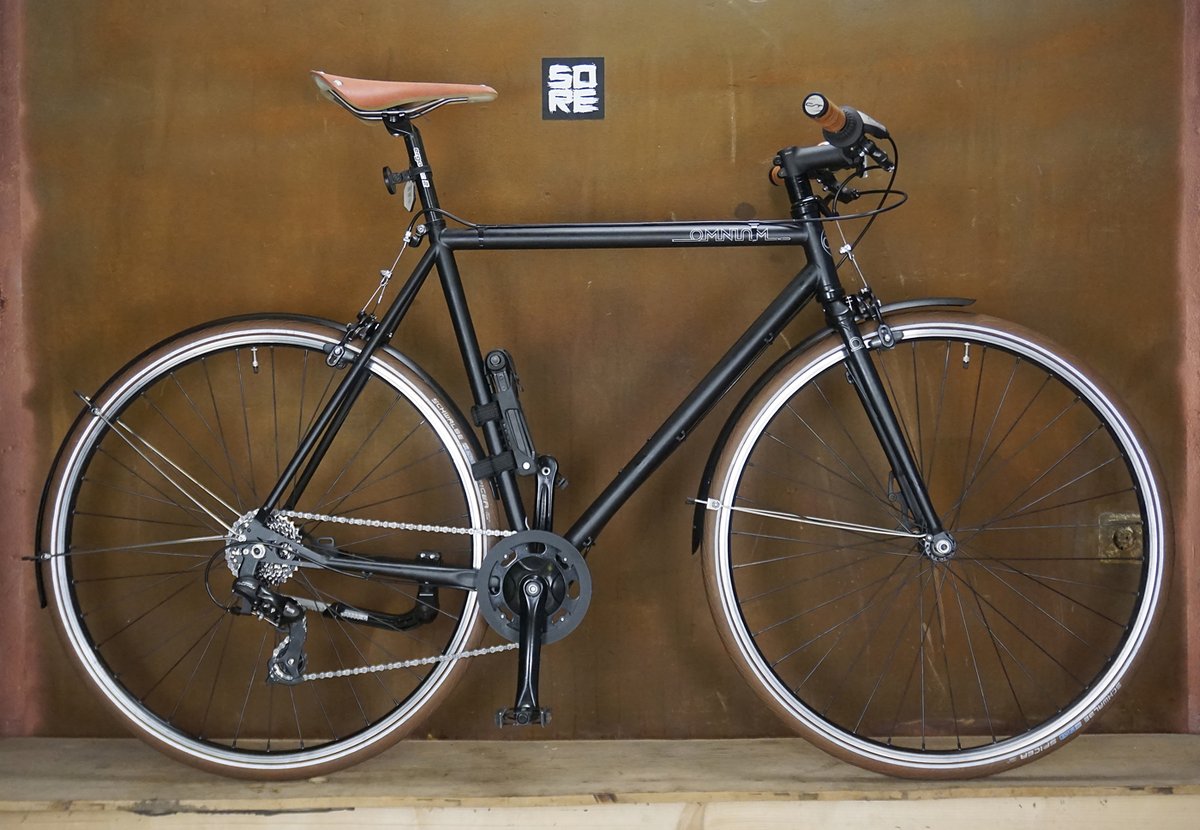 SoreBikes's tweet photo. As many of you know we're specialised in fixed gear bikes. But honestly – we love all bikes. So every now and then we allow bikes with more than one gear in our shop. 😉Fucking sweet Omnium CXC!
Omnium Cargo - Bikes With A Purpose #sorebikes #shiftgear https://t.co/pY91egHcnf