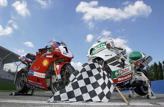 Gp Spectator そしてこの年をもって カストロール ホンダはワークス活動を終了 更にはアプリリア ワークス カワサキワークスも撤退 残るのはドゥカティワークスとアルスター スズキのみという Motogpの4スト化の影響を大きく受けることになったsbk Gp Spectator そしてこの年をもって カストロール ホンダはワークス活動を終了 更にはアプリリア ワークス カワサキワークスも撤退 残るのはドゥカティワークスとアルスター スズキのみという Motogpの4スト化の影響を大きく受けることになったsbk