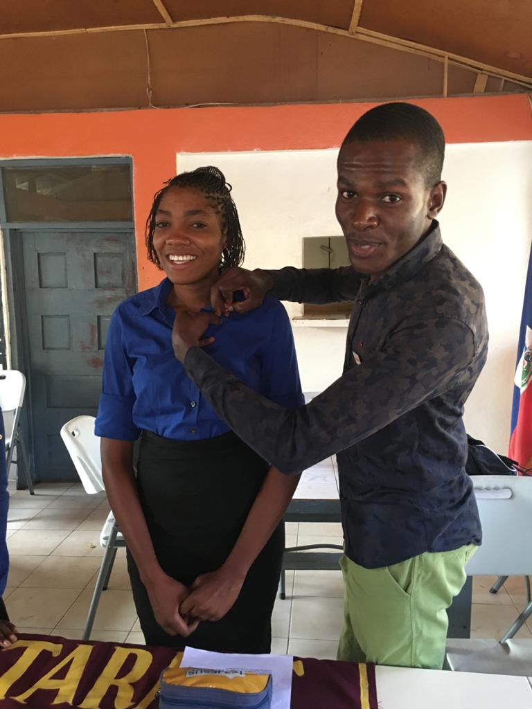de_pignon's tweet photo. Intronisation ds deux nouvelles membres du Rotaract Club de Pignon.
#ImpactThroughUnity
#RotaractUnity #RotaractImpact #RD7020Unite #RD702Unity #RD7020Impact https://t.co/njqNi2y4cR