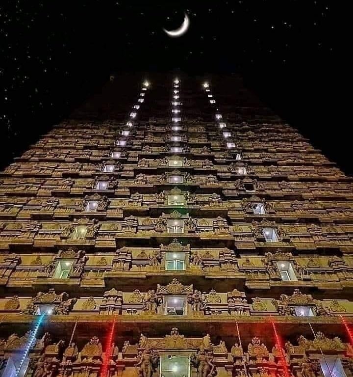 Who said there are only 7 wonders in the world?

Shri Murudeshwara Temple ...🙏
