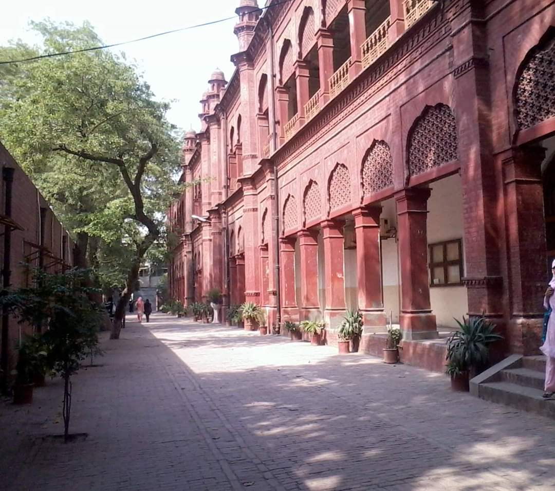 PAKISTAN on Twitter "Punjab University Lahore Old Campus How many of
