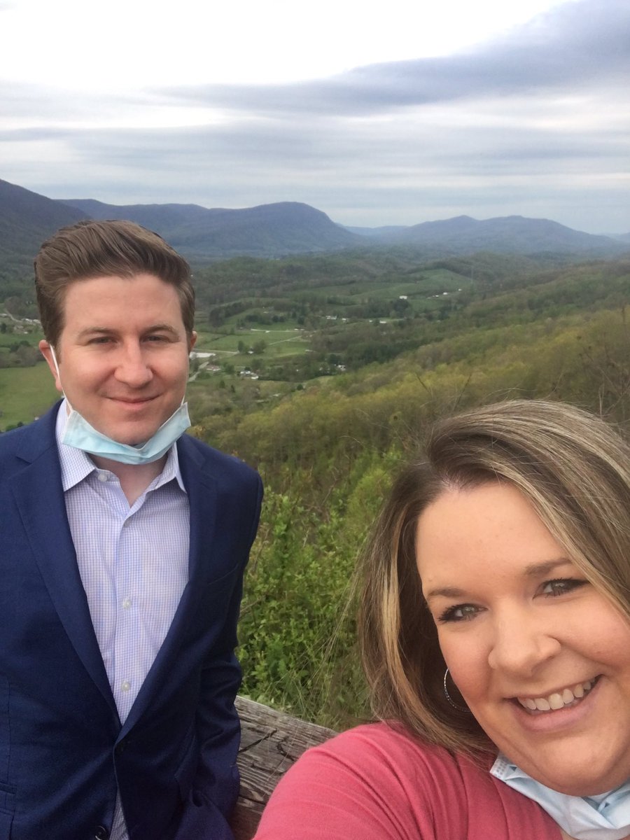 BNikkiStarnes1's tweet photo. Visiting @cvspharmacy stores in Virginia today with @KearneyCVS #Legendsof37 #Division5 @EverettMoore10 https://t.co/VDT7q80sGG