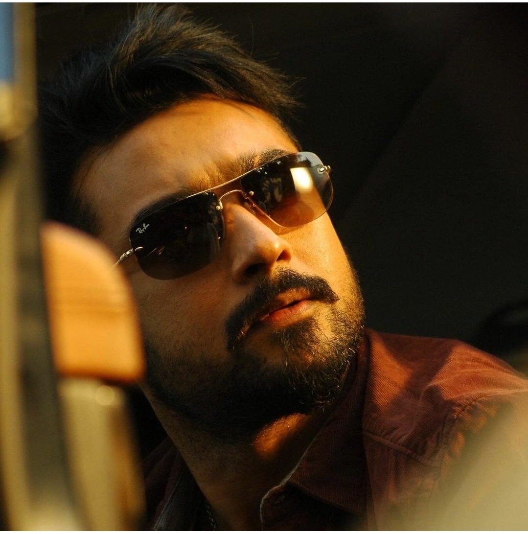 TamilFilmibeat's tweet photo. #surya https://t.co/89YMl45pms